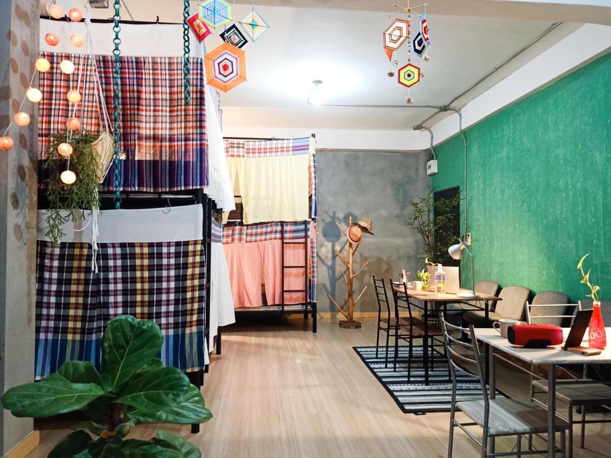 Хостел Five Stars Ratchada 19 Бангкок Экстерьер фото